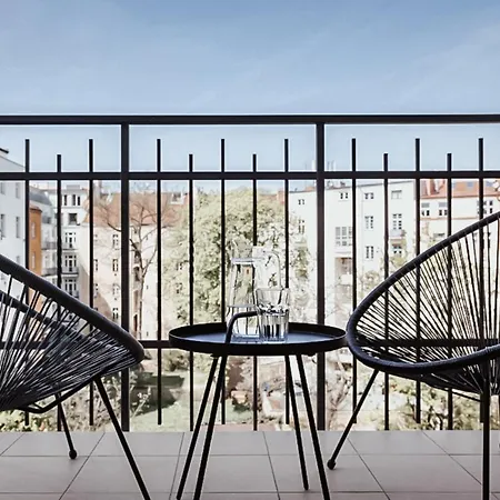 Turnkey I King George Square Apartment *